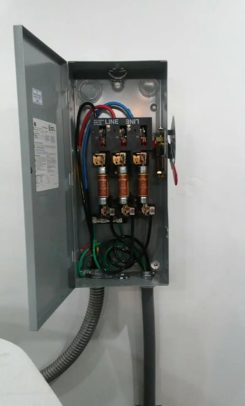 Three-phase disconnect switch installed for Electrical Wiring & Rewiring in Malibu